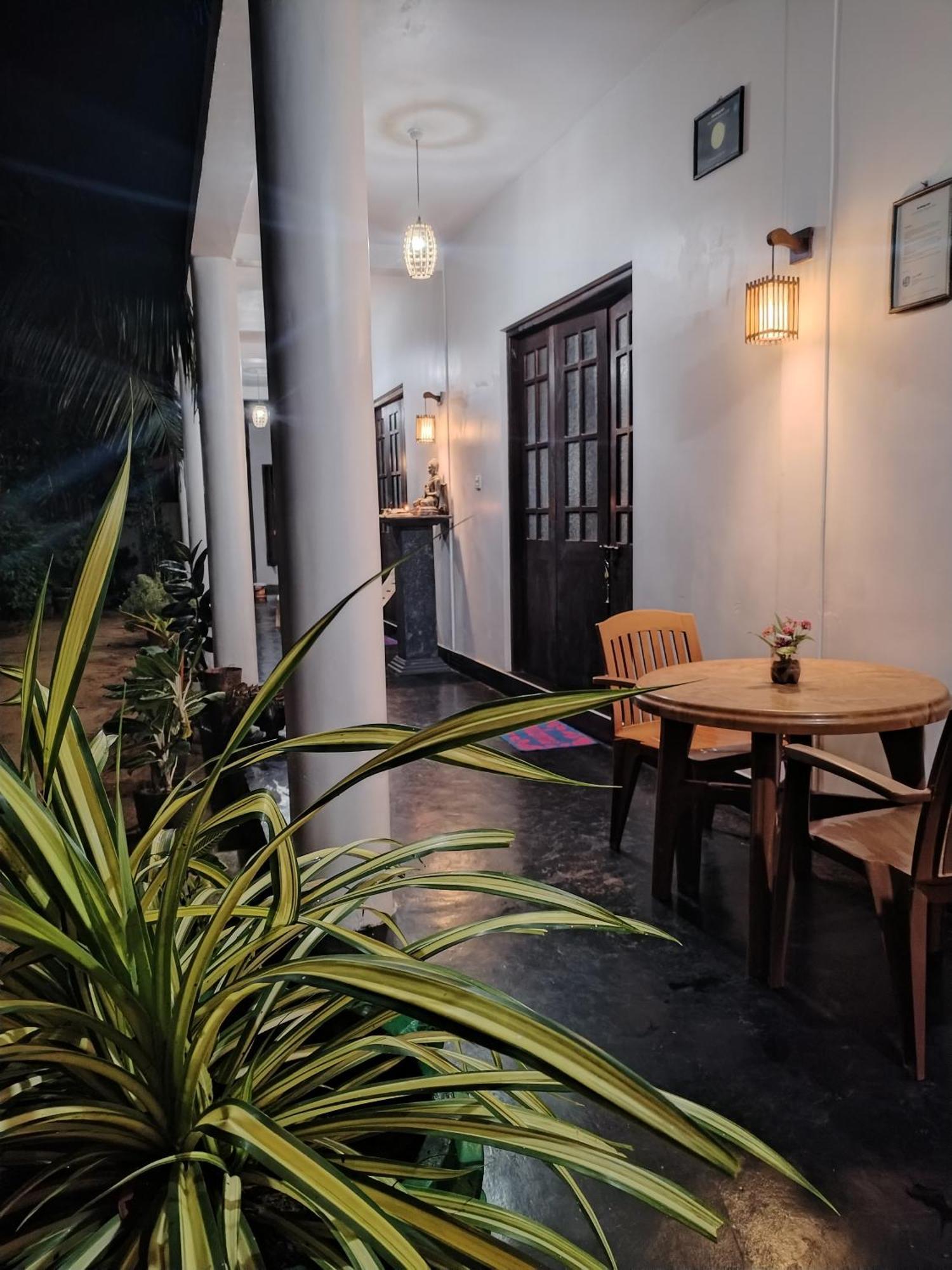 Leen Tangalle Exterior photo