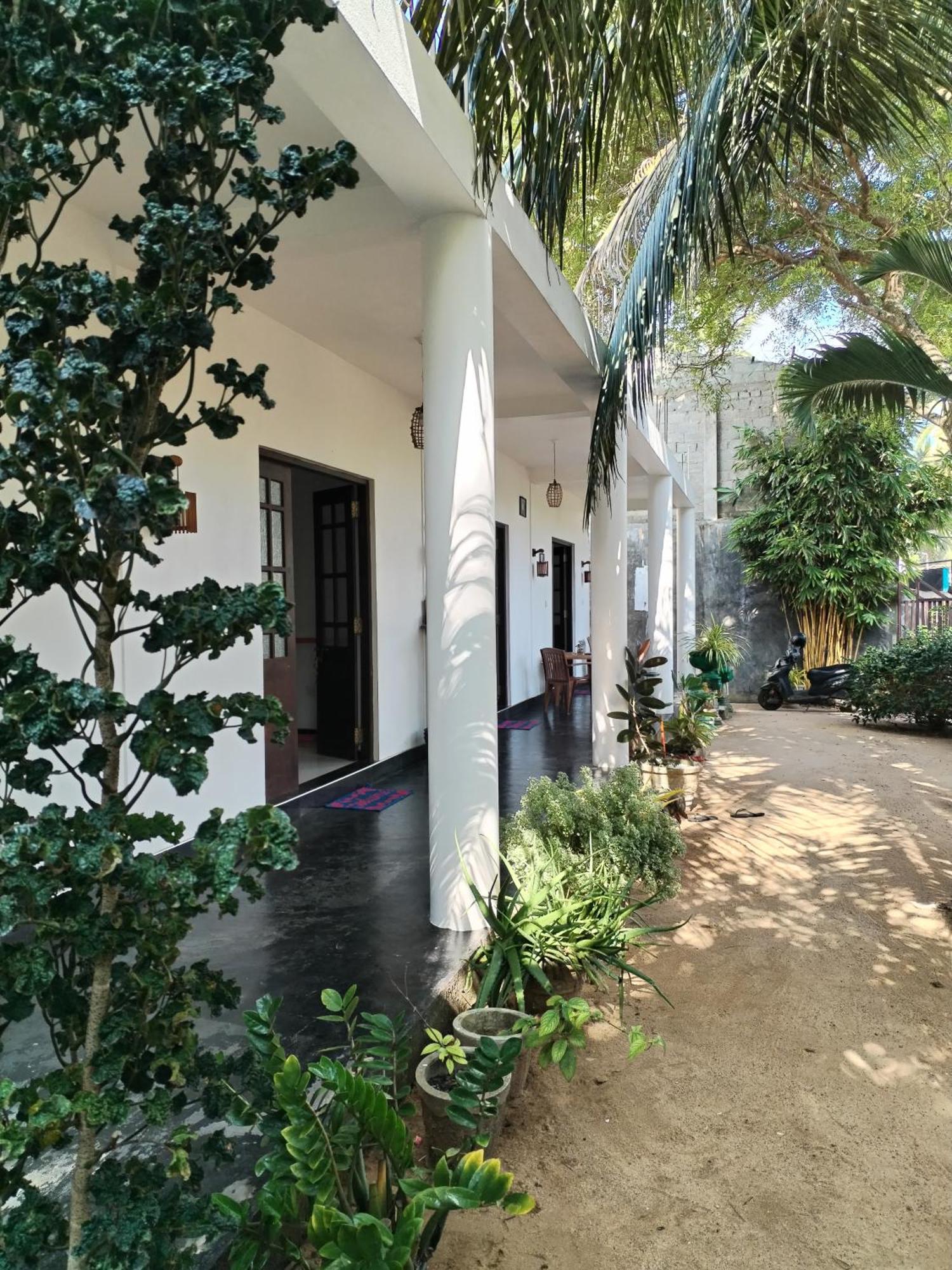 Leen Tangalle Exterior photo